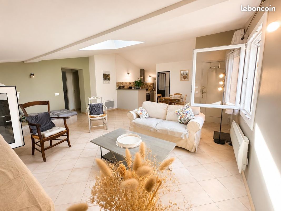 Appartement 3 pièces 88 m² · à Apt · 88 m² · 836 €