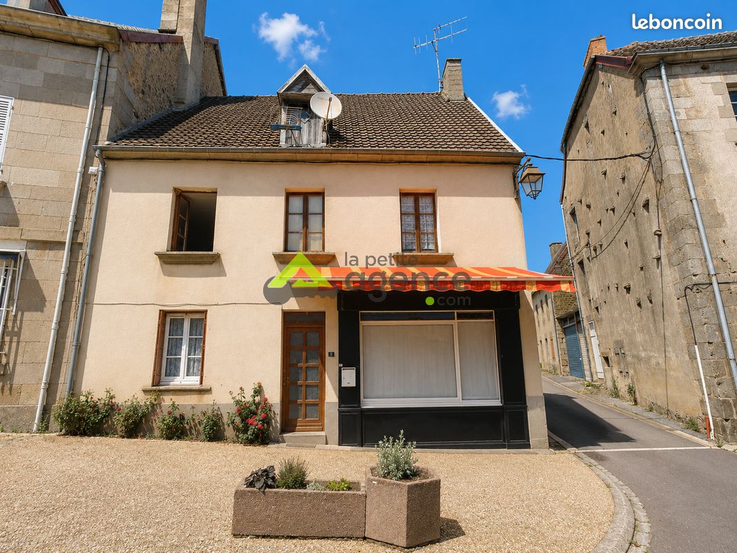 Maison 7 pièces 140 m² · à Bellegarde-en-Marche · 140 m² · 60 900 €