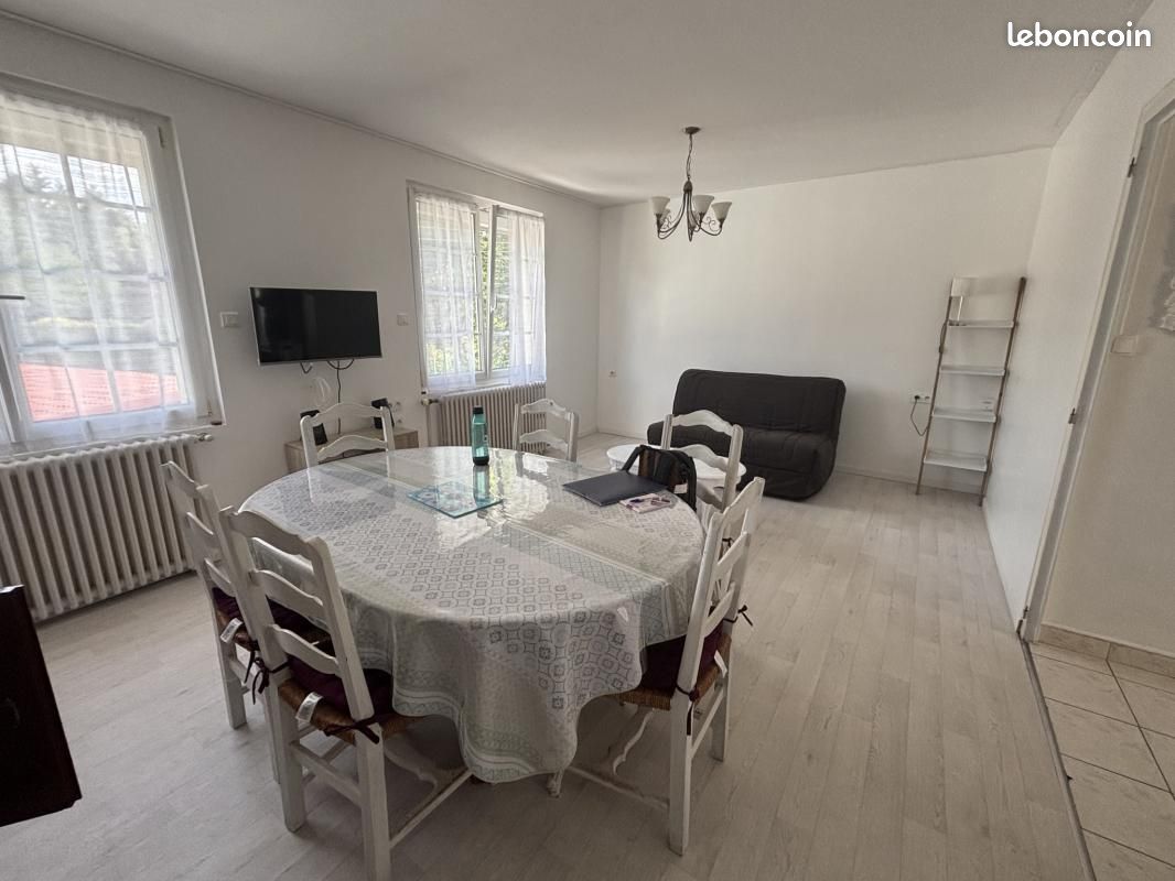 Maison 3 pièces 73 m² · à Pouzauges · 73 m² · 750 €