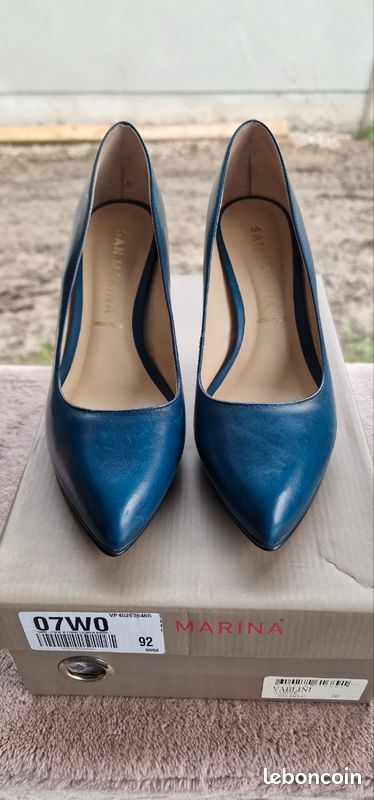 Escarpins San Marina En Daim Gris/noir - Pointure 36.5, Talon Haut, Très Bon état