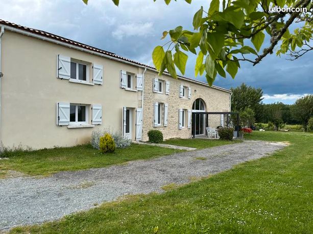 Maison 8 pièces 268 m²