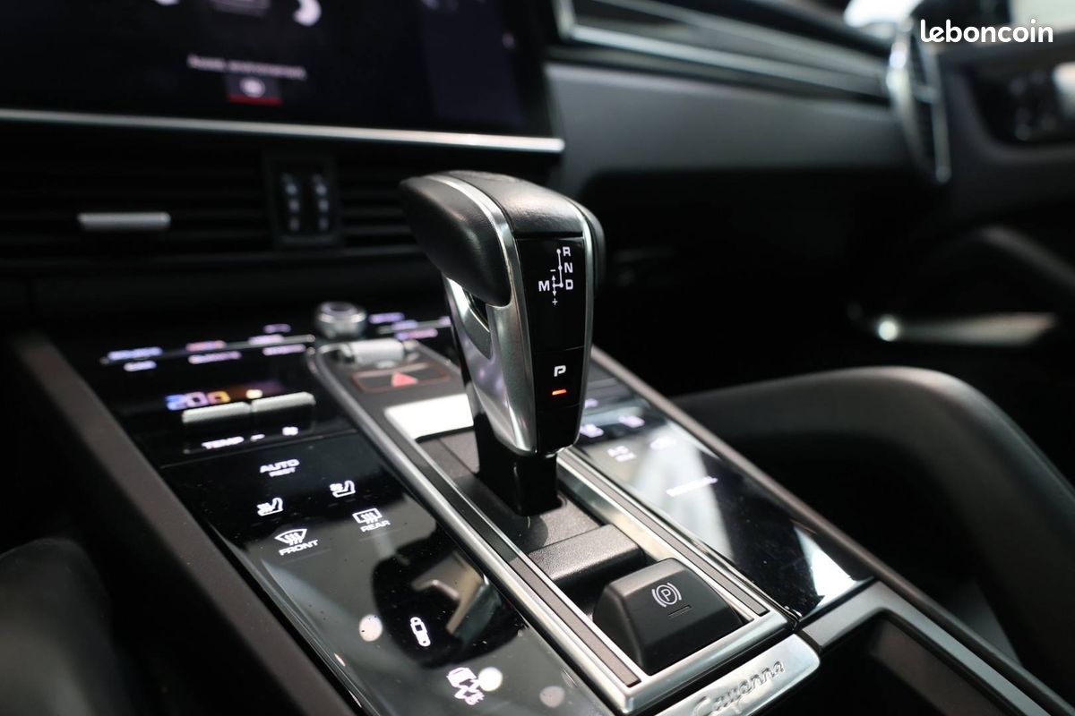 PORSCHE Cayenne Coupe E-Hybrid 4.0 V8 680 ch Tiptronic BVA Turbo S (image 29)