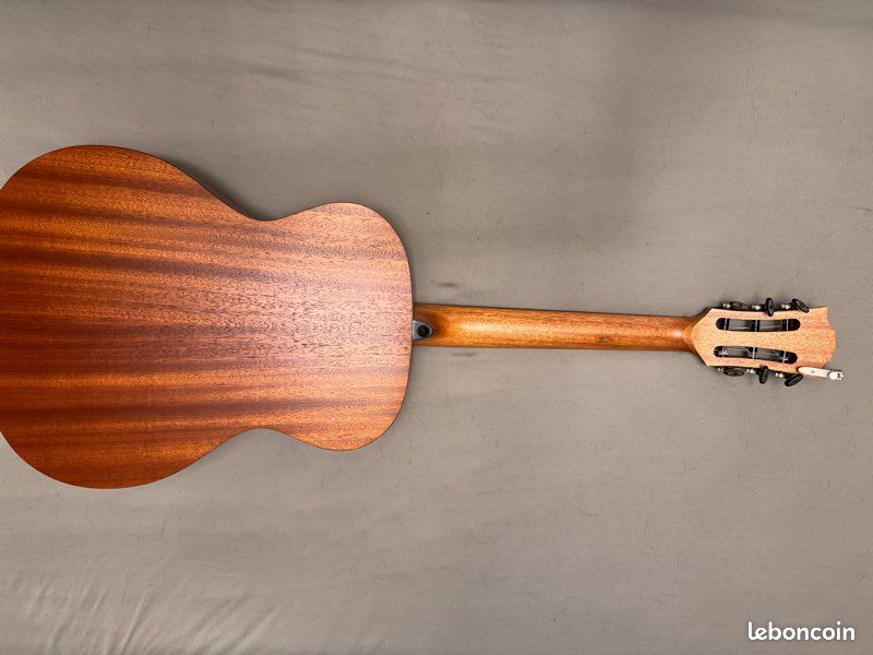 Guitare Lag Tramontane TN70A nylon avec capodastre (image 2)