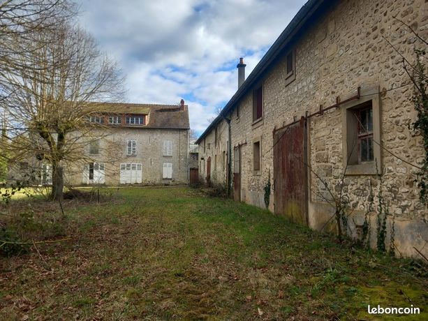 Maison 10 pièces 405 m²