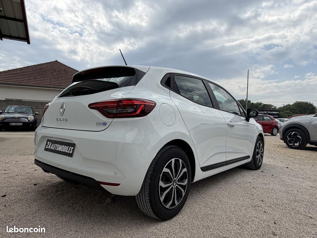 RENAULT CLIO V 1.6 E-Tech Hybride - 145CH - Finition Equilibre (image 7)
