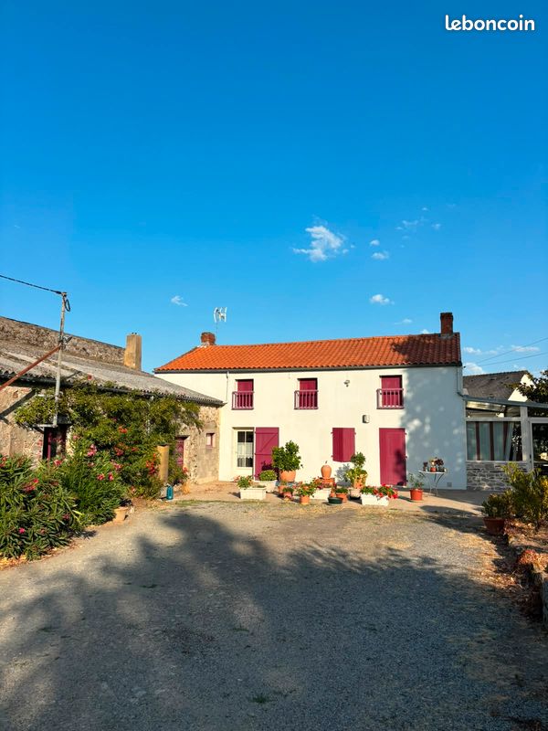Maison 8 pièces 160 m² · à Sautron · 160 m² · 395 000 €