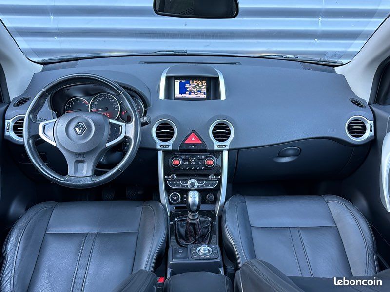 RENAULT KOLEOS 2.0 DCI 173CH / 122000Km / ÉDITION NIGHT&DAY / PACK BOSE / TOIT OUVRANT / GPS / BLUETOOTH / RÉGULATEUR DE VITESSE / RADAR DE RECUL AVANT&ARRIÈRE *GARANTIE 3 MOIS (image 5)