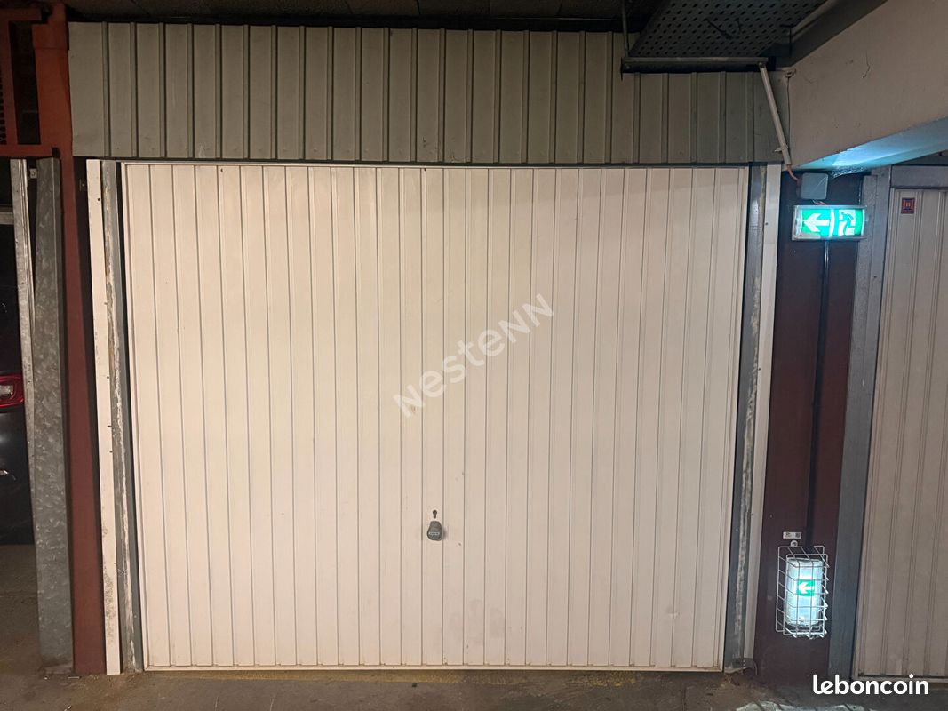 Parking 12 m² · à Villeurbanne · 12 m² · 20 000 €