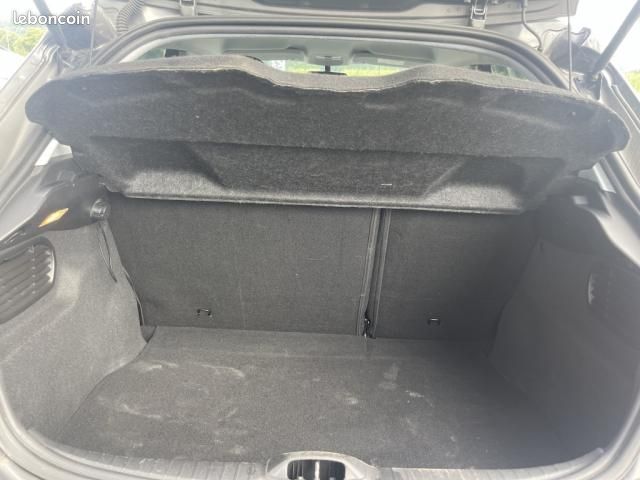 Peugeot 208 1.2 PureTech 82ch BVM5 Style (image 7)