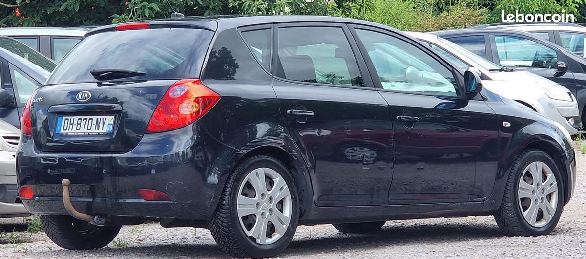 Kia Ceed 1.6L Crdi 16v 115 Cv Pack Sport Du 01/08 (image 3)