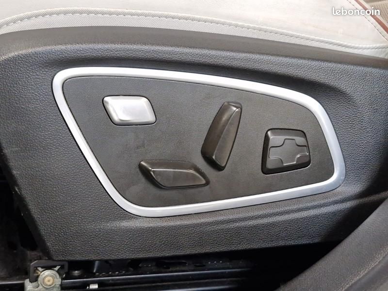 Renault Espace 1.2 E-Tech full hybrid 200ch Iconic 7 places - 24 (image 16)