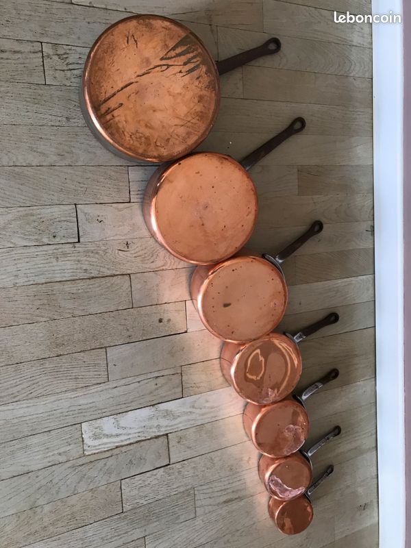 Lot De 7 Casseroles Anciennes En Cuivre Havard - Made In France - Taille 10 à 20 Cm - Occasion