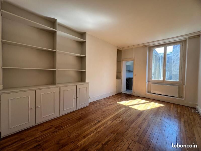 Appartement 3 pièces 53 m² · à Orléans · 53 m² · 760 €