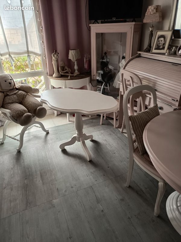 Table (image 2)