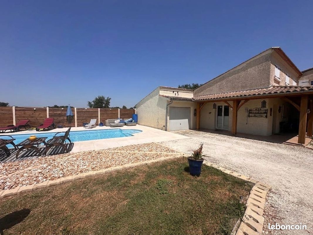 Maison 3 pièces 100 m² · à Lalande-de-Pomerol · 100 m² · 109 000 €