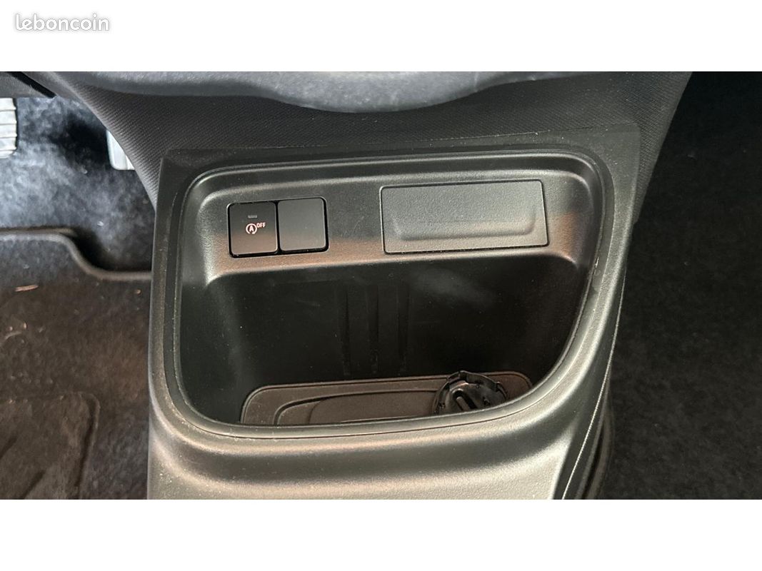 RENAULT TWINGO 1.0 Sce 65 ch - FAIBLE KILOMETRAGE - BLUETOOTH (image 28)