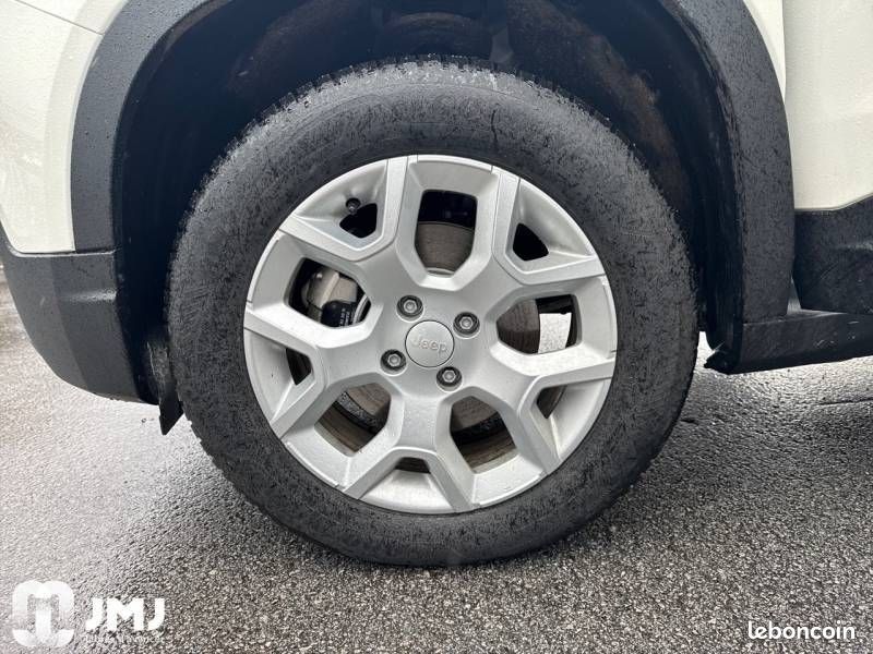 JEEP Avenger 1.2 Turbo T3 100 ch e-Hybrid BVR6 Summit (image 11)
