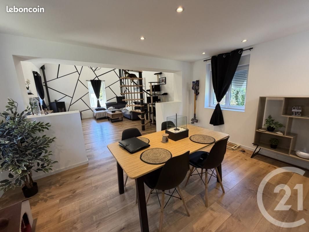 Maison 3 pièces 80 m² · à Étreux · 80 m² · 117 000 €