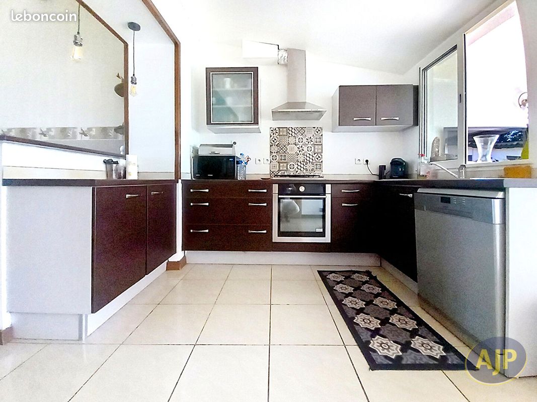 Maison 4 pièces 74 m² · à Pauillac · 74 m² · 170 000 €