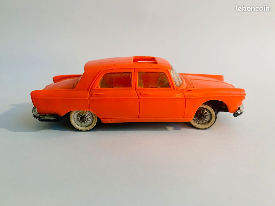 NOREV ANCIEN PEUGEOT 604 N°221 Plastique 1/43 made in france EUR 10,00 - FR