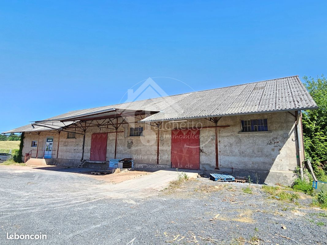Local commercial 3 pièces 500 m² · à Le Donjon · 500 m² · 59 950 €
