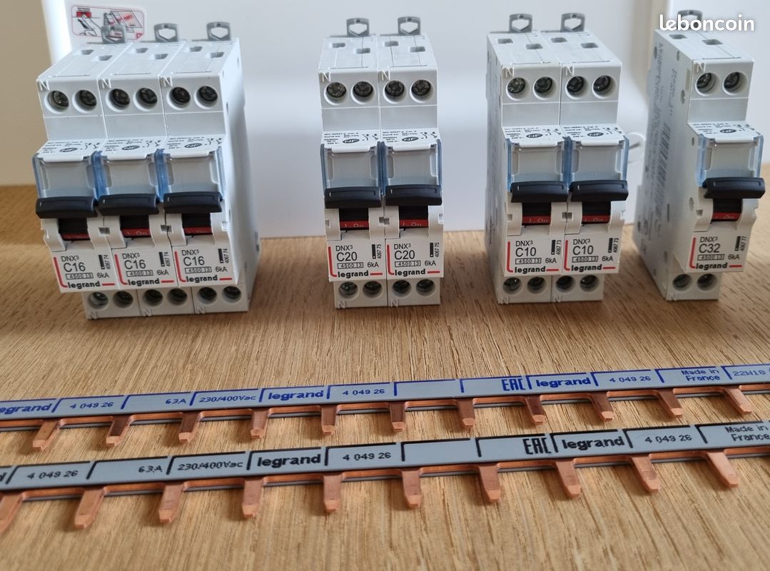 Tableau électrique 2 rangées 13 modules Equipé Interrupteurs différentiel et disjoncteurs Legrand (image 5)