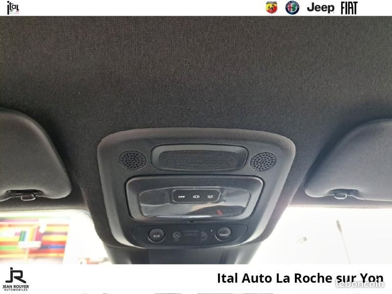 Abarth 500 e 155ch 42kWh Pack 4cv (PRIME CEE 3600 DEDUITE) (image 22)