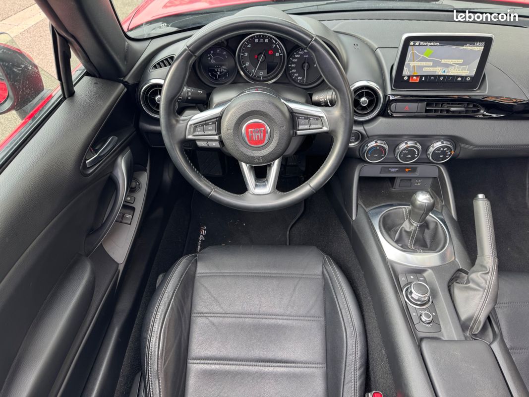 FIAT 124 SPIDER 1.4L MULTIAIR 140CH LUSSO PLUS / CAMERA DE RECUL + GPS + INTERIEUR CUIr (image 12)