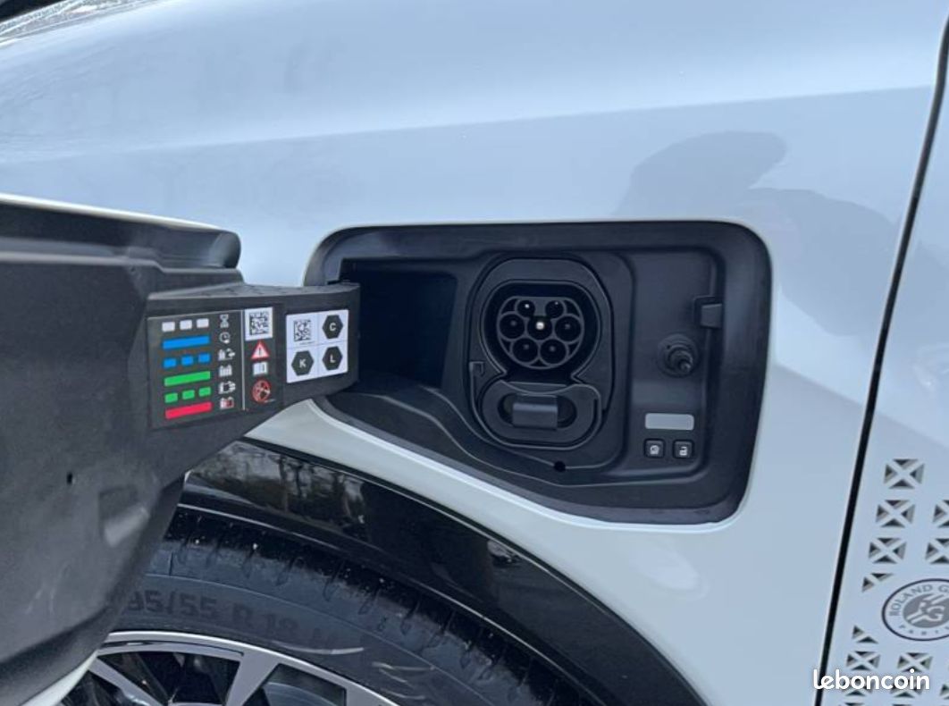 Renault 5 E-Tech Electrique 150 ch autonomie confort Roland-Garros 390euros/mois sans apport (image 15)