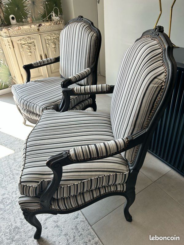 Fauteuil Louis XV refait à neuf - Ameublement
