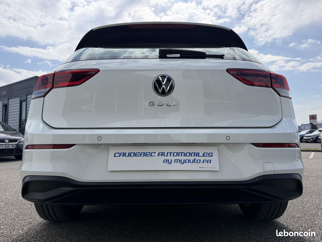 VOLKSWAGEN Golf 2.0 TDI 150 DSG7 Life Plus (image 23)
