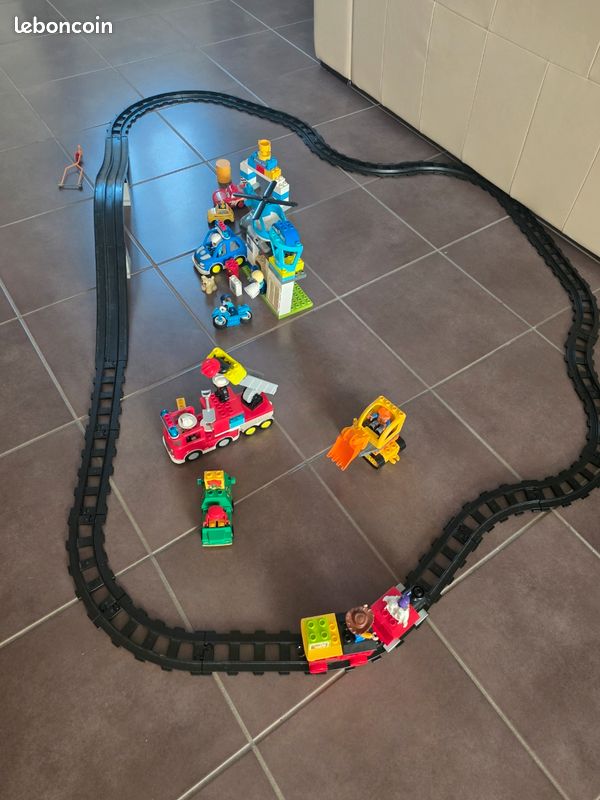 Duplo lego train avec personnages toy story (image 2)