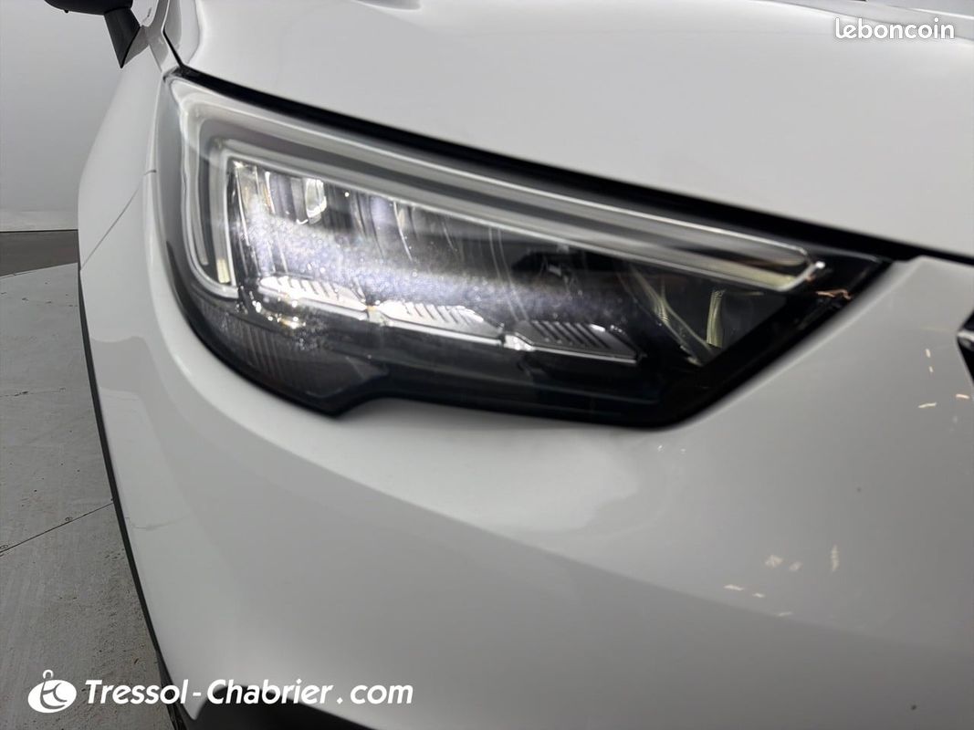OPEL Crossland X 1.2 Turbo 130 ch BVA6 Design 120 ans (image 8)
