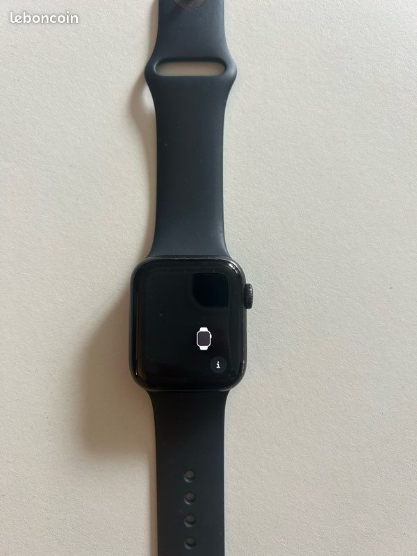 Apple Watch SE 40mm Space Gray + 3 bracelets + boîte & chargeur (image 5)
