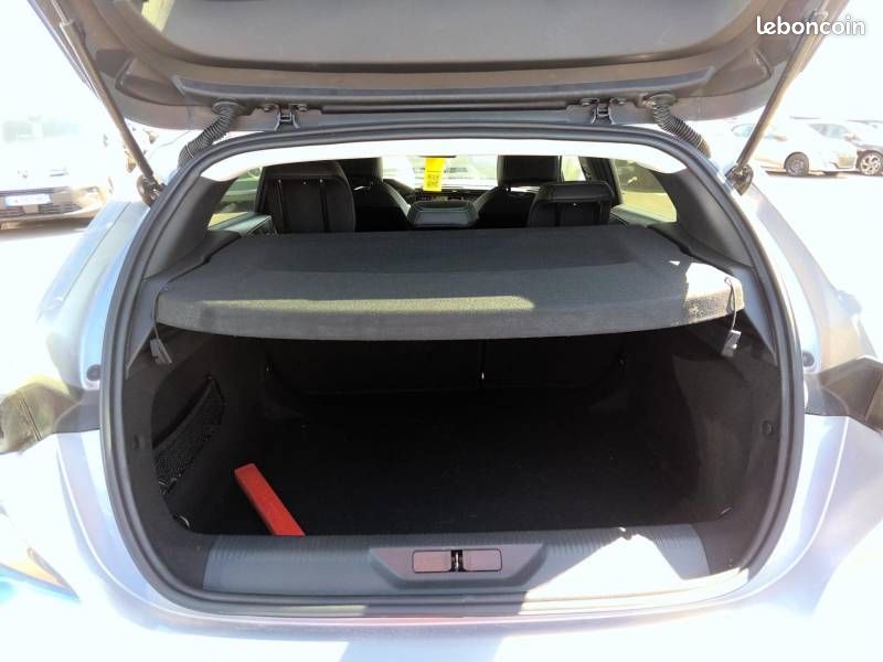 Peugeot 308 Hybrid 145 e-DCS6 Allure (image 4)