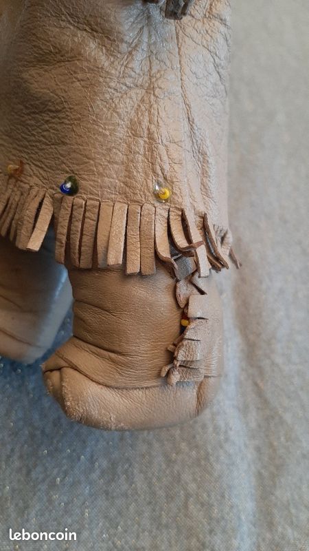 Poupée Inuit 60's habillée en cuir (image 6)