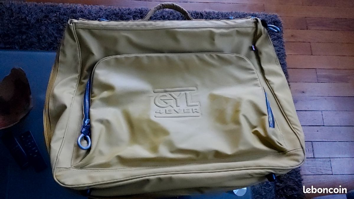 Bagage a costume (image 1)