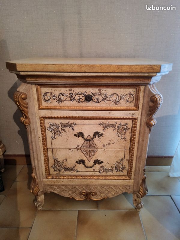 Petit meuble italien (image 1)