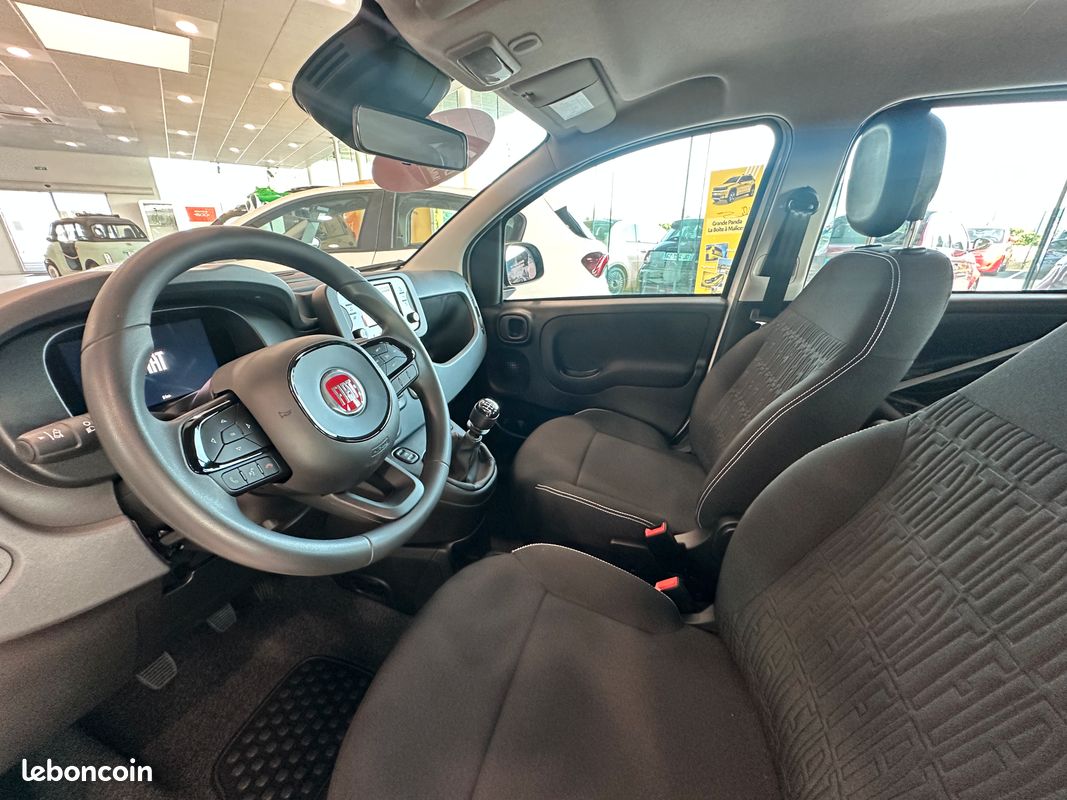 LOA 138e/mois Nouvelle Fiat Panda 1.0 Hybrid 70ch icône DISPONIBLE IMMEDIATEMENT (image 2)