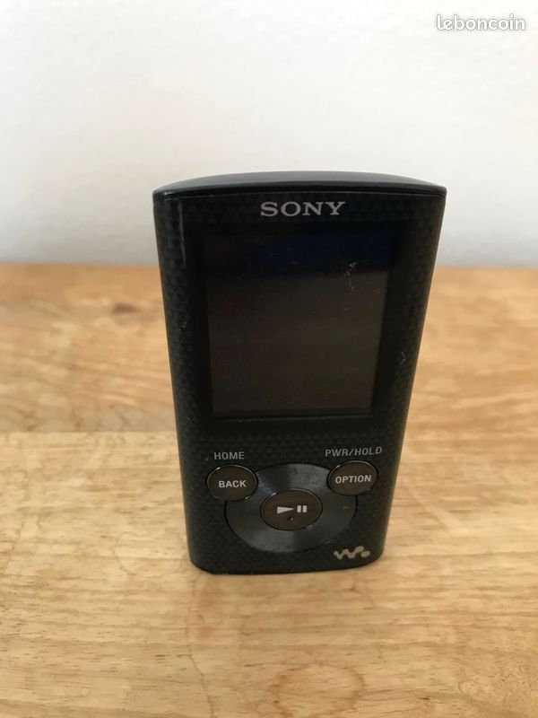 Sony Walkman / MP3 (image 2)
