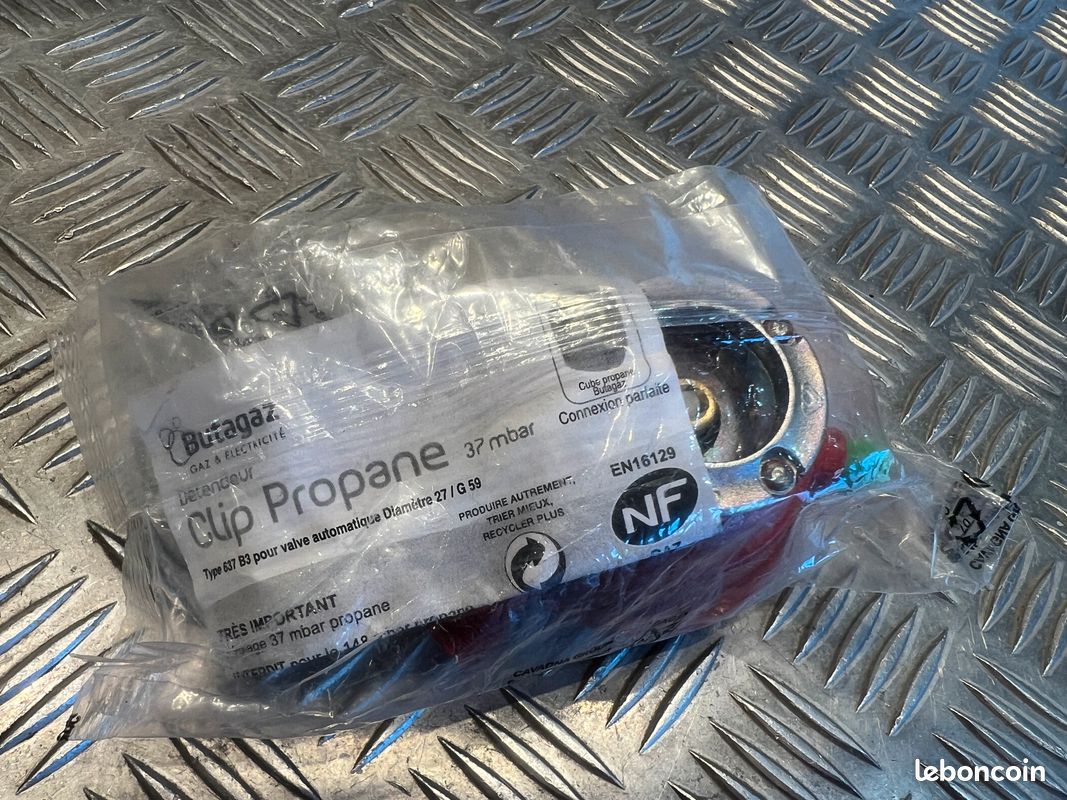 Detendeur gaz propane butagaz quick on bouteille cube et viseo - Main Image