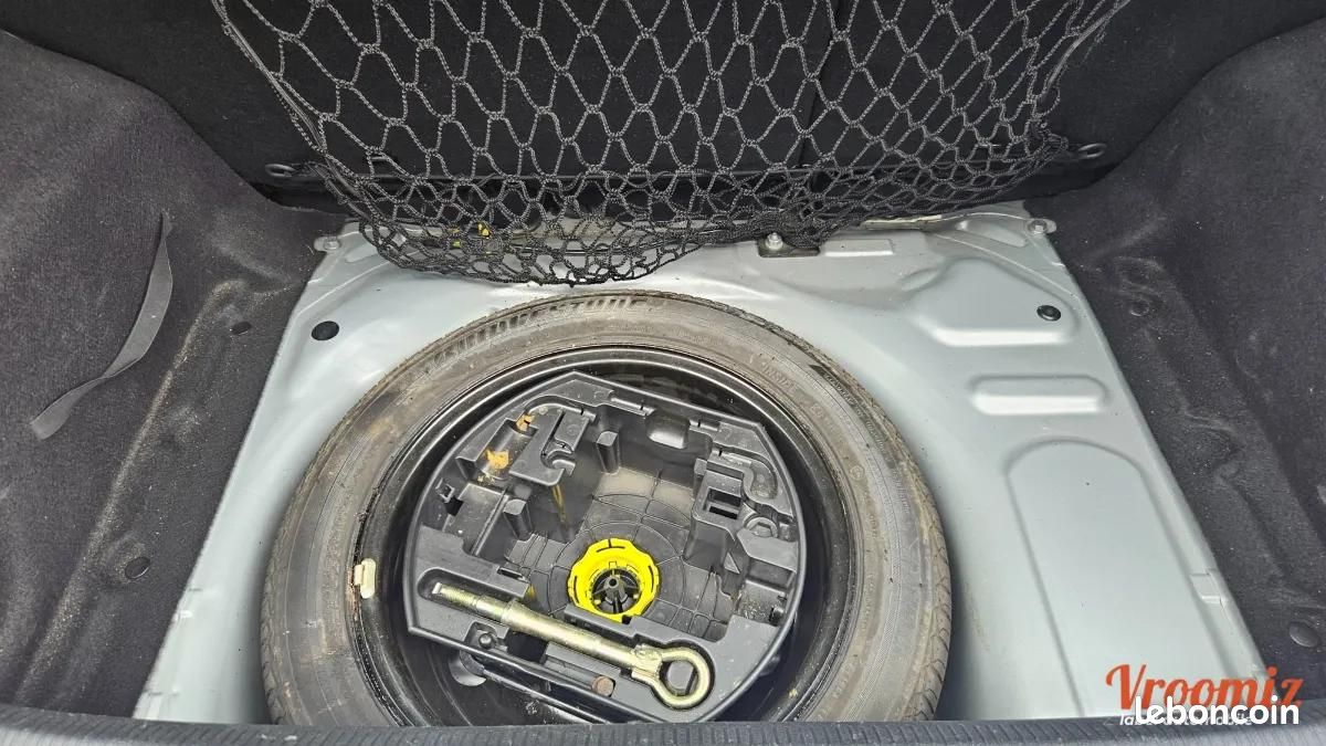 Peugeot 207 1.6 hdi 110 cv POUR EXPORT 5 portes "Embrayage + distribution + amortisseurs remplacées" (image 16)