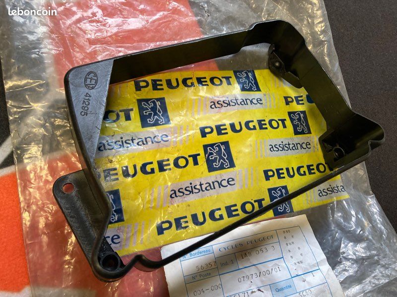 Support phare Peugeot sc 80 (image 2)