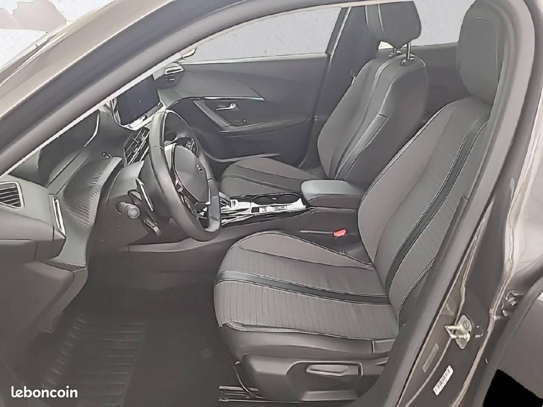 Peugeot 2008 BlueHDi 130 S&S EAT8 - Allure (image 11)