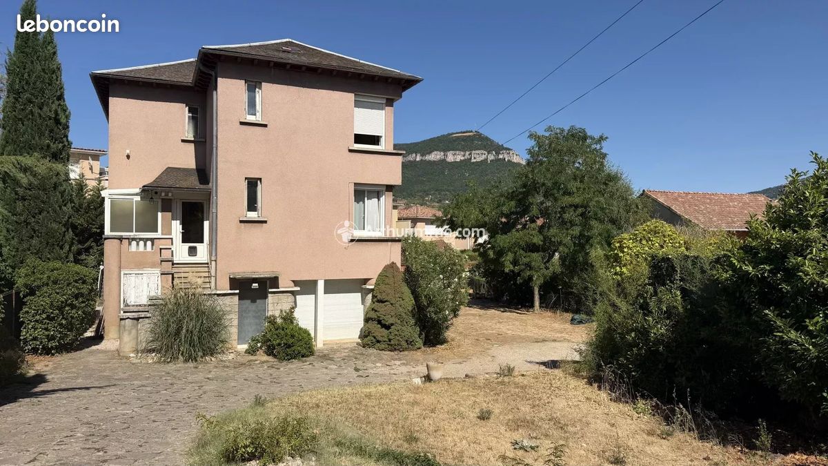 Maison 4 pièces 165 m² · à Millau · 165 m² · 336 000 €