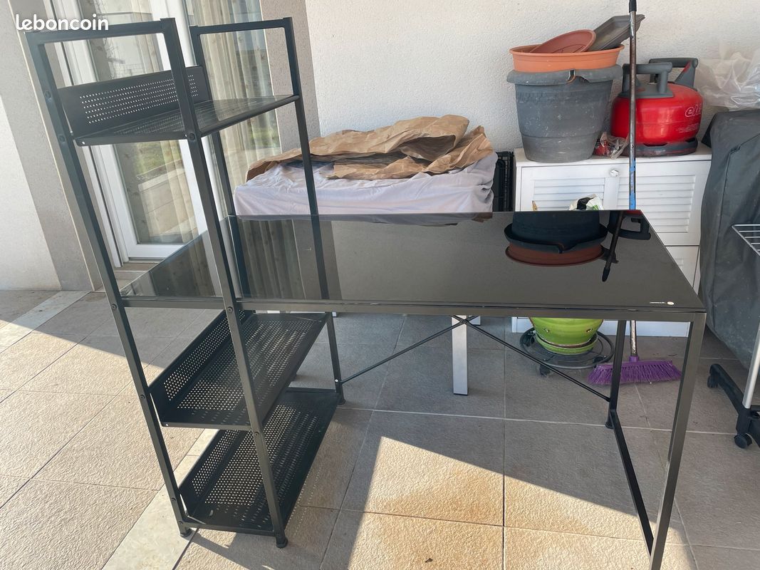 Bureau (image 2)