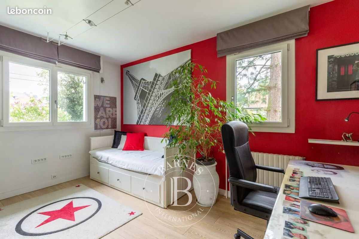 Propriété 9 pièces 208 m² (image 15)