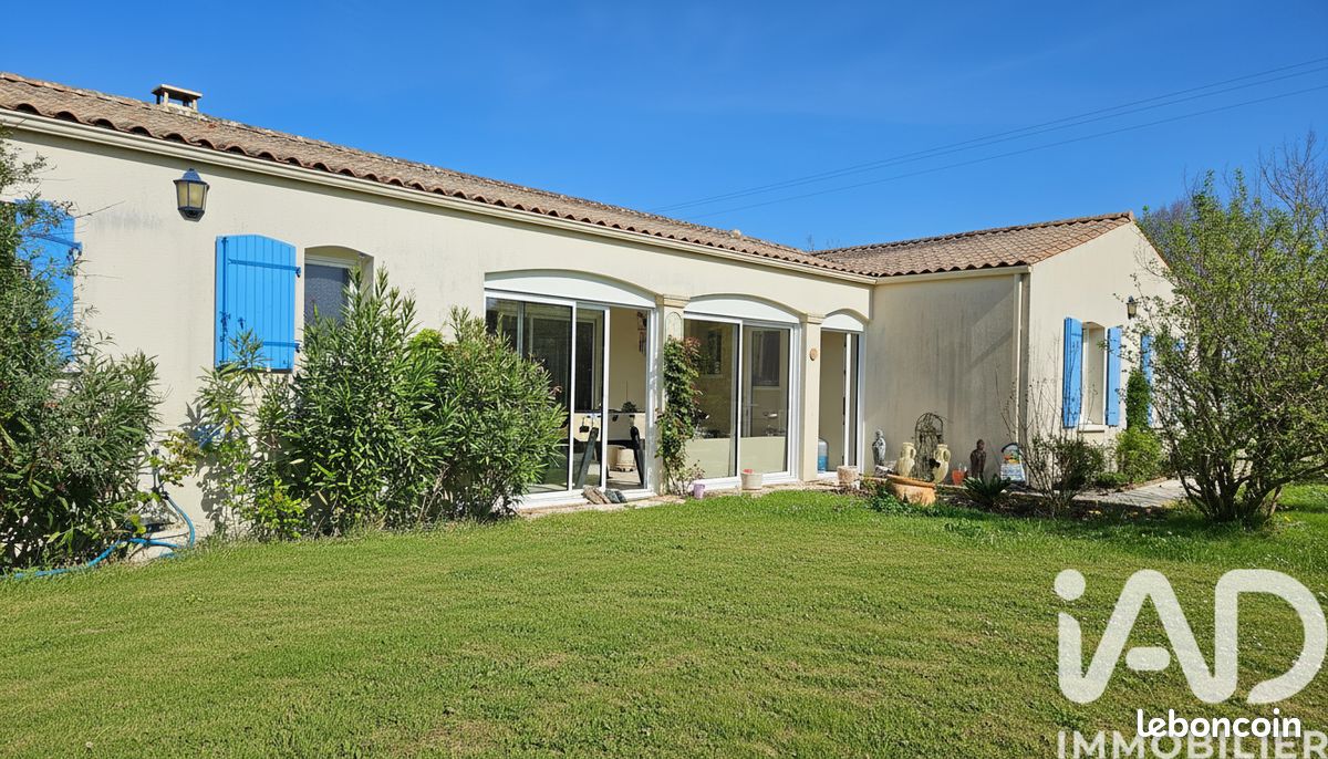 Maison 6 pièces 167 m² · à Clam · 167 m² · 329 000 €