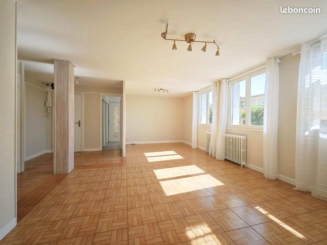 Appartement 4 pièces 84 m² · à Aurillac · 84 m² · 119 000 €