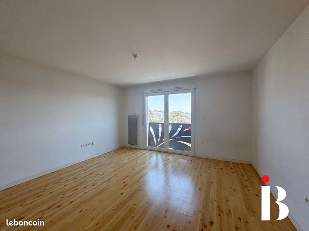 Appartement 1 pièce 32 m² · à Saint-Herblain · 32 m² · 472 €